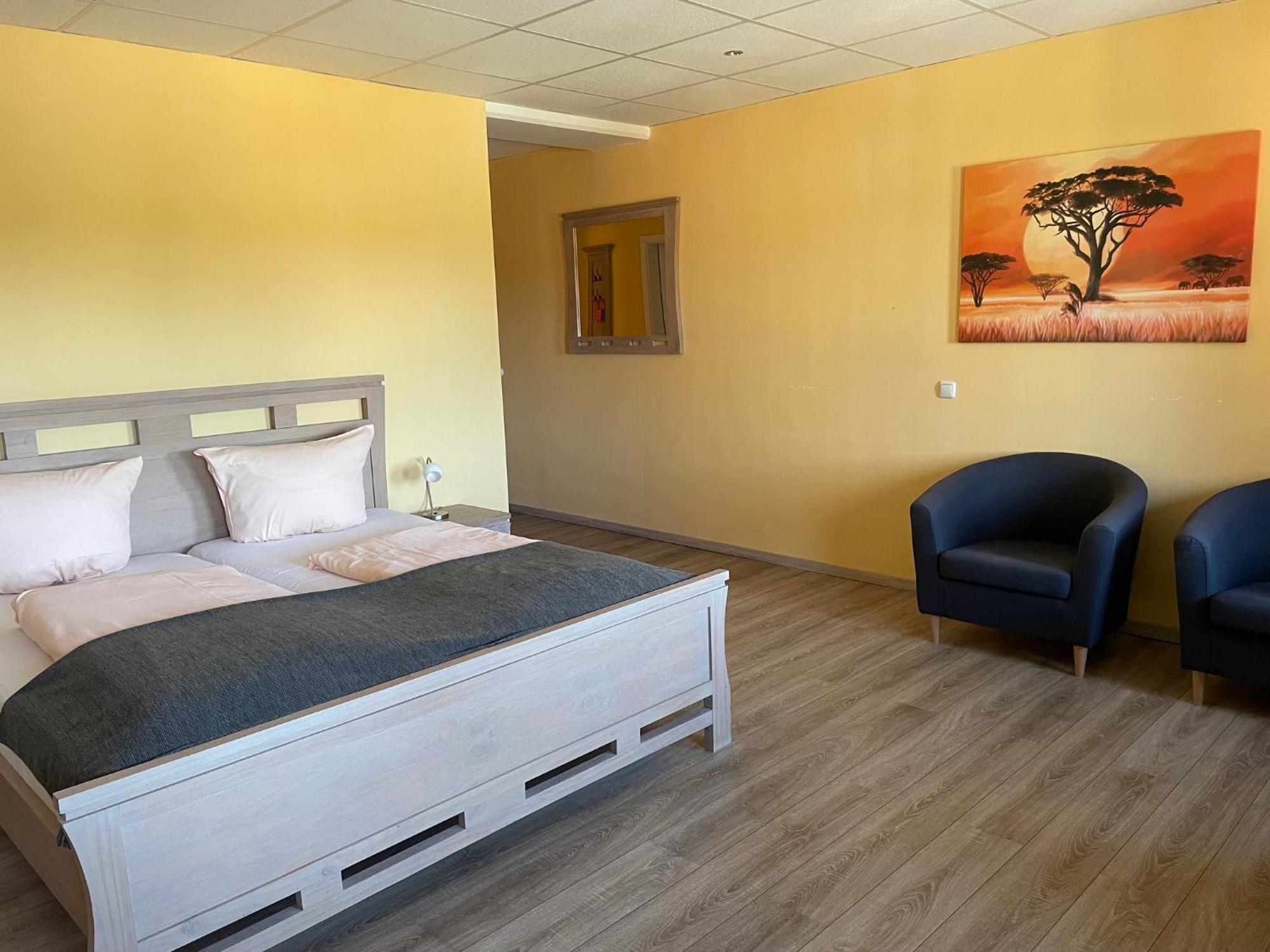 Hotel Rabenstein Raben Steinfeld Екстериор снимка
