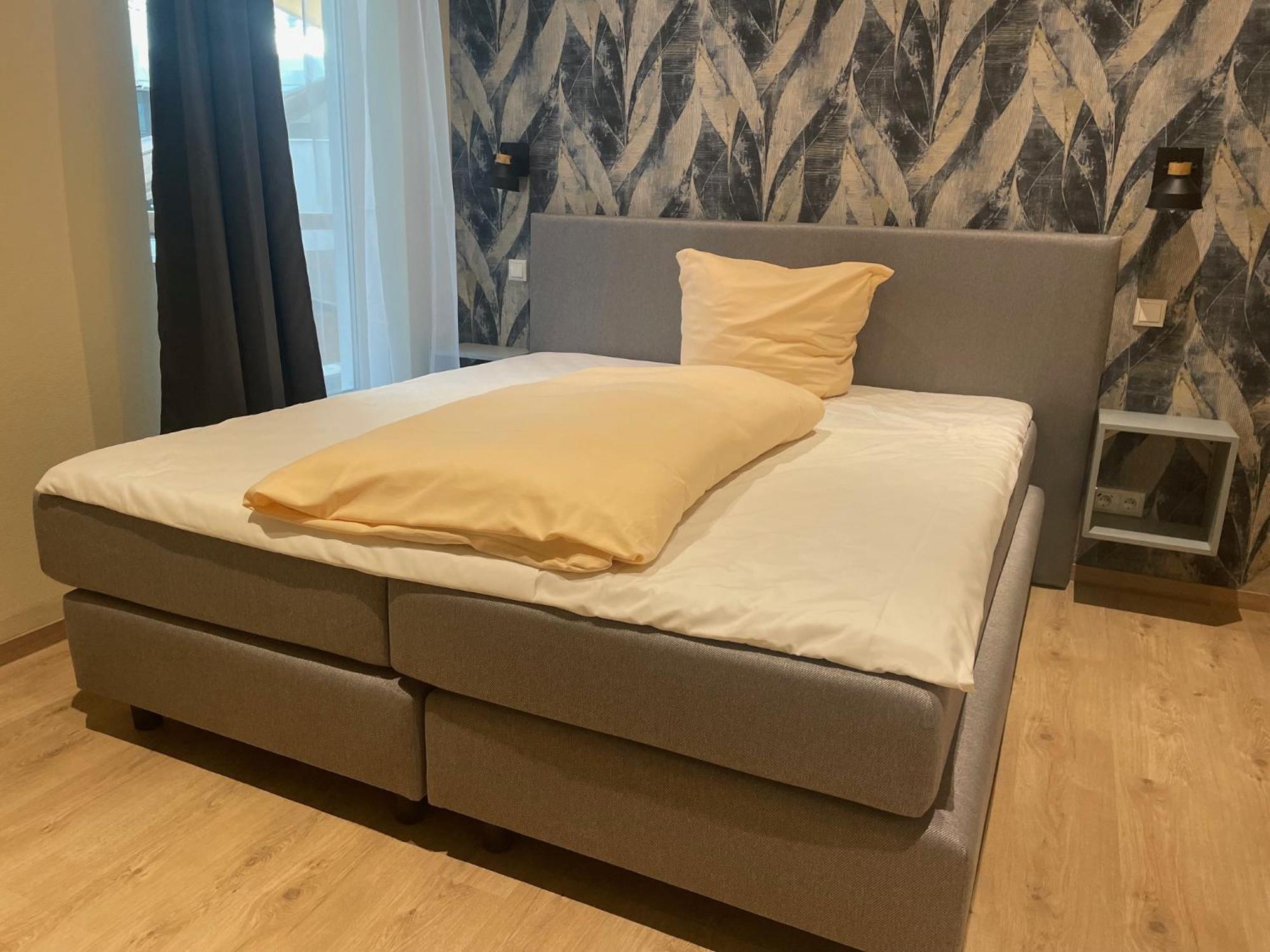 Hotel Rabenstein Raben Steinfeld Екстериор снимка