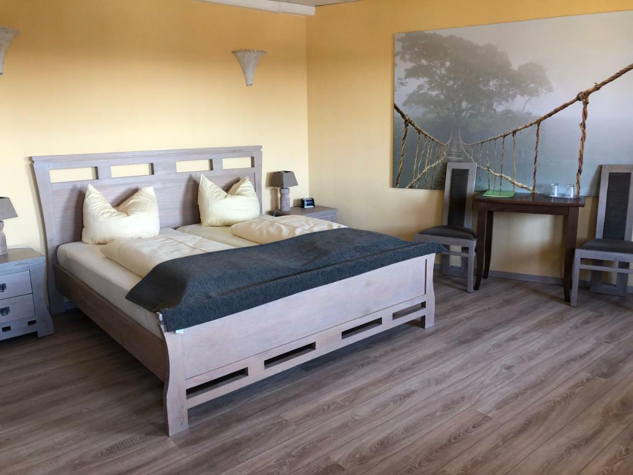 Hotel Rabenstein Raben Steinfeld Екстериор снимка