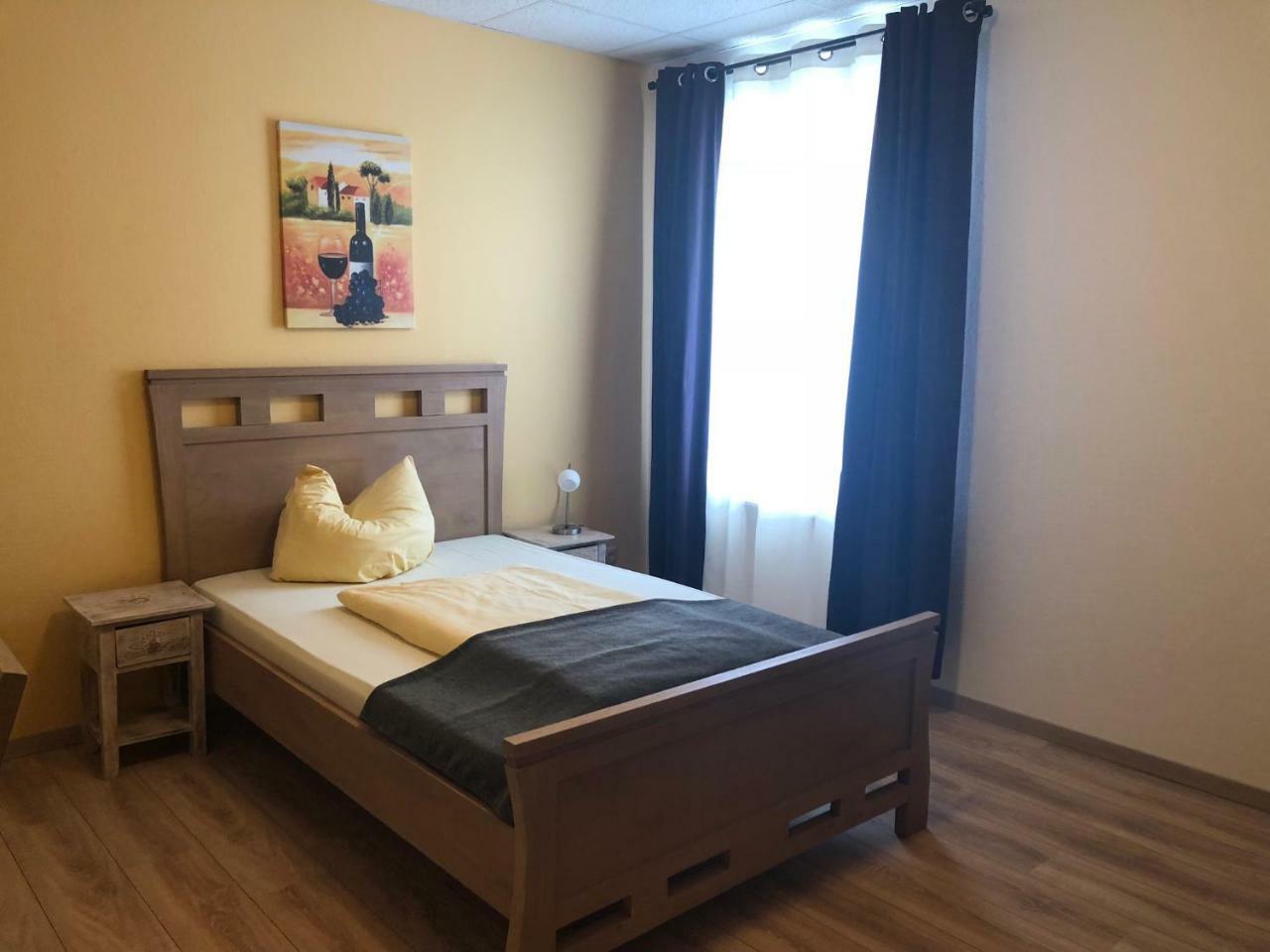 Hotel Rabenstein Raben Steinfeld Екстериор снимка